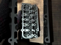 MOTOR YOUNG STAR D902 Cabeça de cilindro de ferro fundido Assy para Kubota X2230D BX2350D 1G962 - 03040